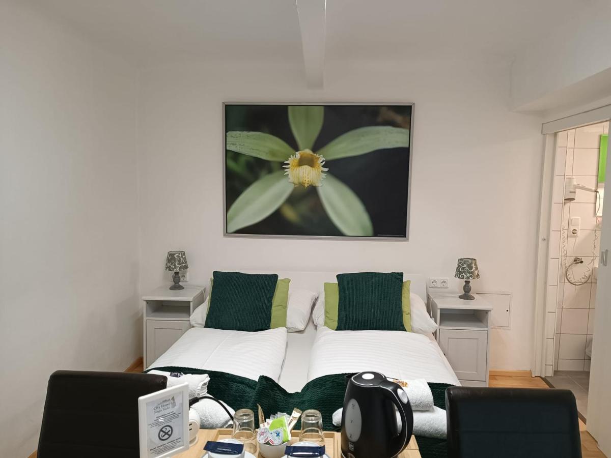 Cityhotel Junger Fuchs Salzburg Ngoại thất bức ảnh